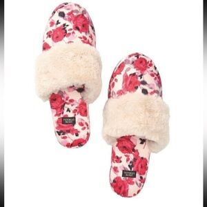 Victoria’s Secret Floral Slippers size L